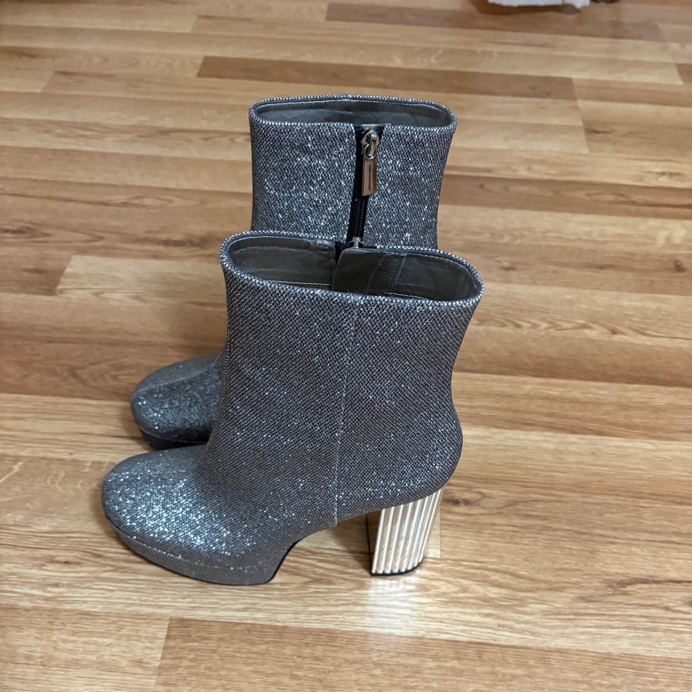 NWOT MICHAEL Michael Kors Women's Porter Platform Metallic Heel Boots